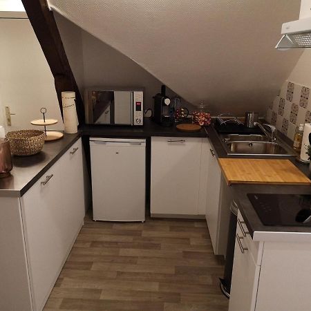Logement Cosy Renove Au Pied De La Cathedrale Avec Climatisation Reims Luaran gambar